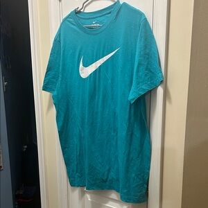 Nike Men's Teal T-Shirt with White Logo